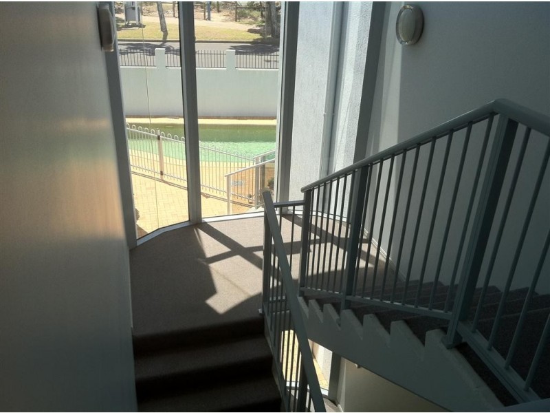 5/320 Charlton Esplanade, Scarness QLD 4655