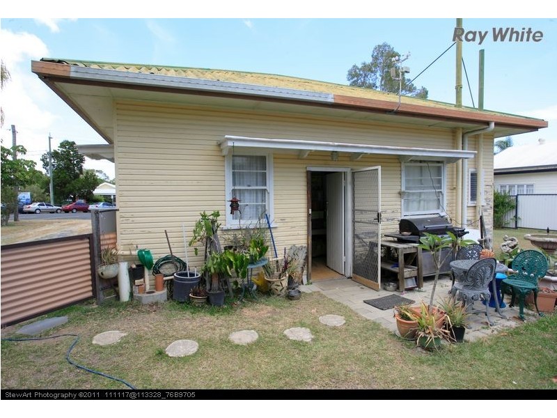 24 Tavistock Street, Torquay QLD 4655