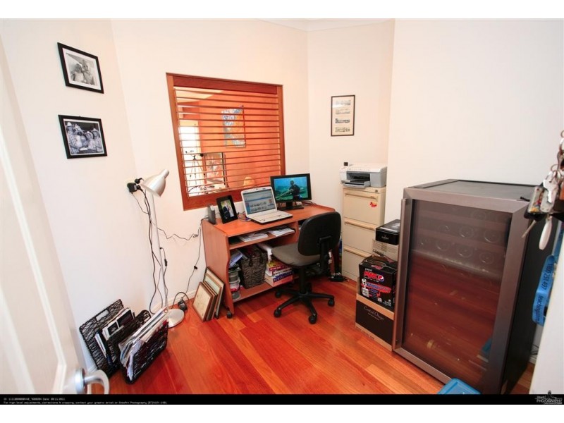 20 Foreshore Drive, Urangan QLD 4655