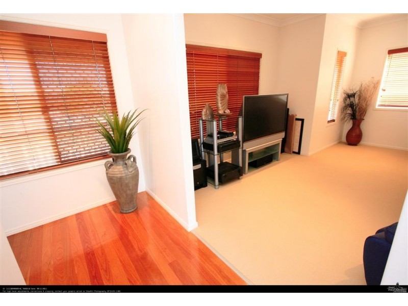 20 Foreshore Drive, Urangan QLD 4655