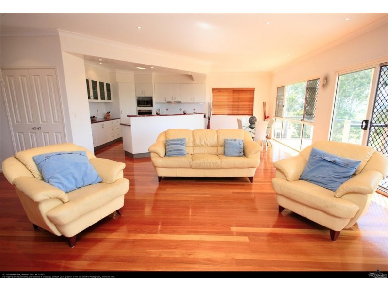 20 Foreshore Drive, Urangan QLD 4655