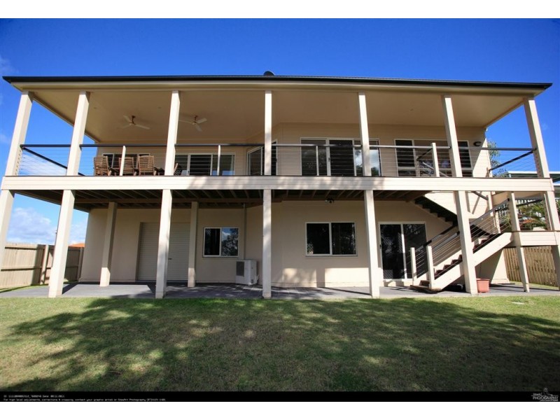 20 Foreshore Drive, Urangan QLD 4655