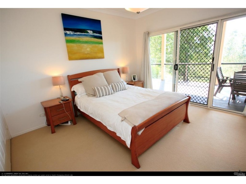 20 Foreshore Drive, Urangan QLD 4655