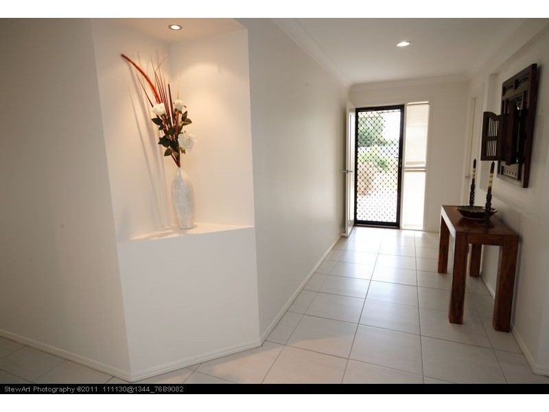 44 Swan View Court, Toogoom QLD 4655