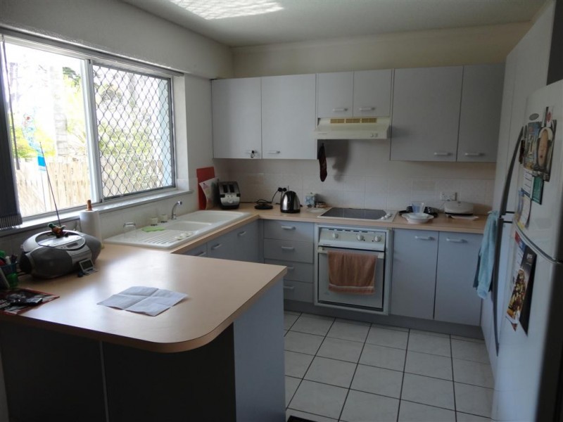 3/458 Charlton Esplanade, Torquay QLD 4655