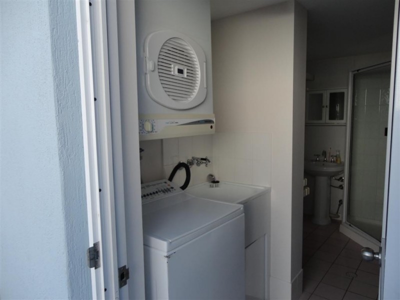 3/458 Charlton Esplanade, Torquay QLD 4655