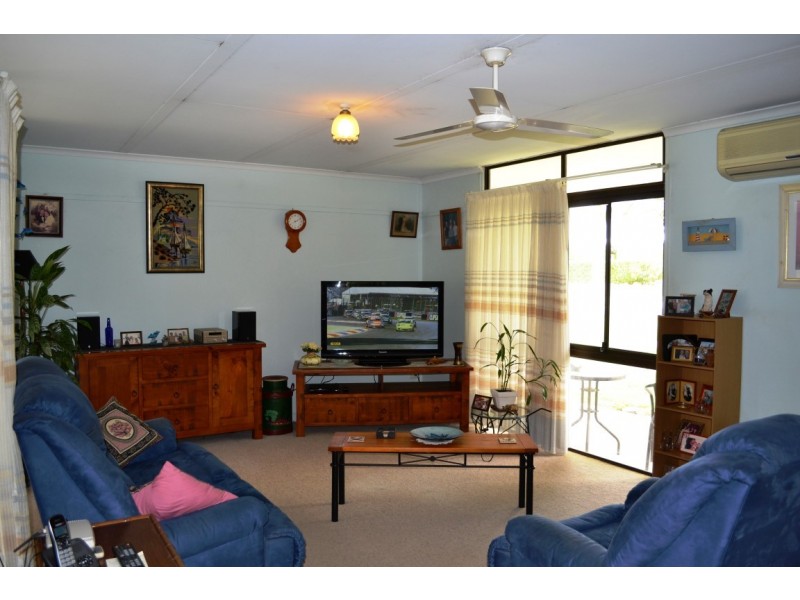 24 Waigani Avenue, Kawungan QLD 4655