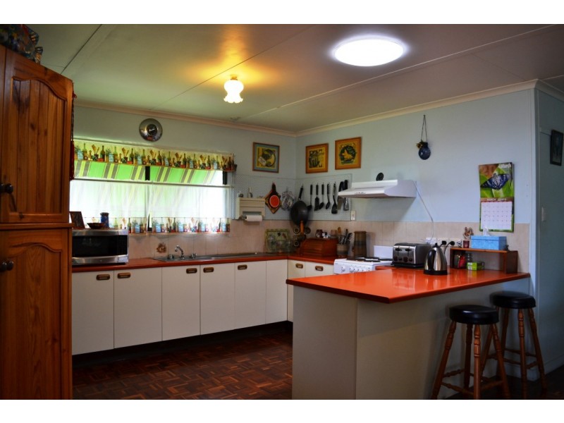 24 Waigani Avenue, Kawungan QLD 4655