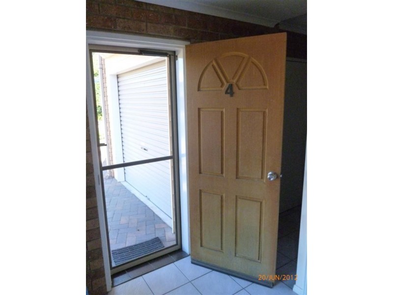 4/448 Esplanade, Torquay QLD 4655