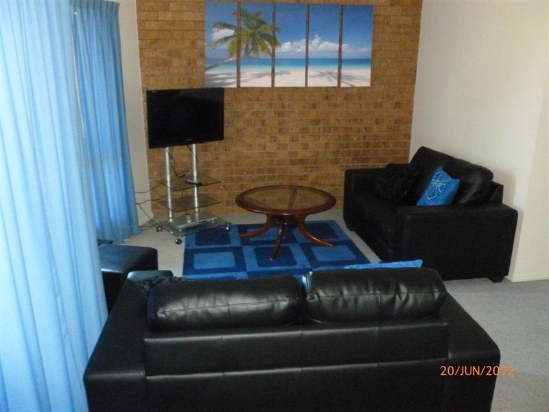 4/448 Esplanade, Torquay QLD 4655