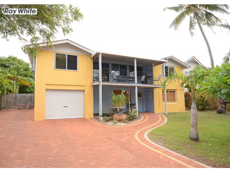 532 Charlton Esplanade, Urangan QLD 4655