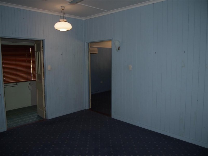 532 Charlton Esplanade, Urangan QLD 4655