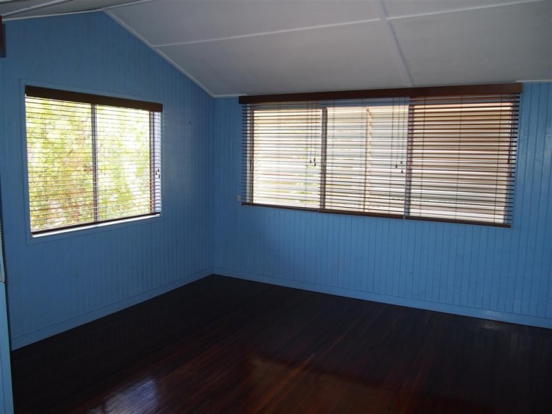 532 Charlton Esplanade, Urangan QLD 4655