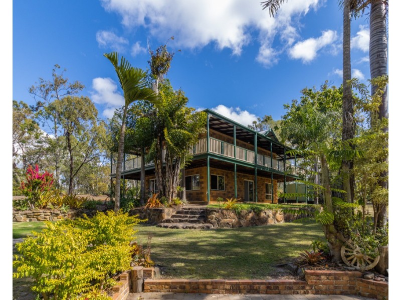 27 Dreamtime Avenue, Burrum Heads QLD 4659