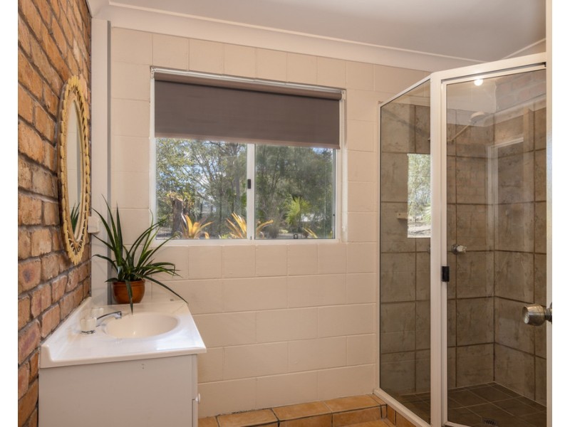 27 Dreamtime Avenue, Burrum Heads QLD 4659