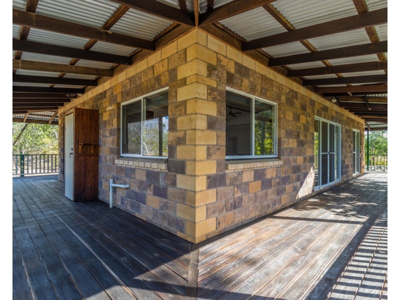 27 Dreamtime Avenue, Burrum Heads QLD 4659