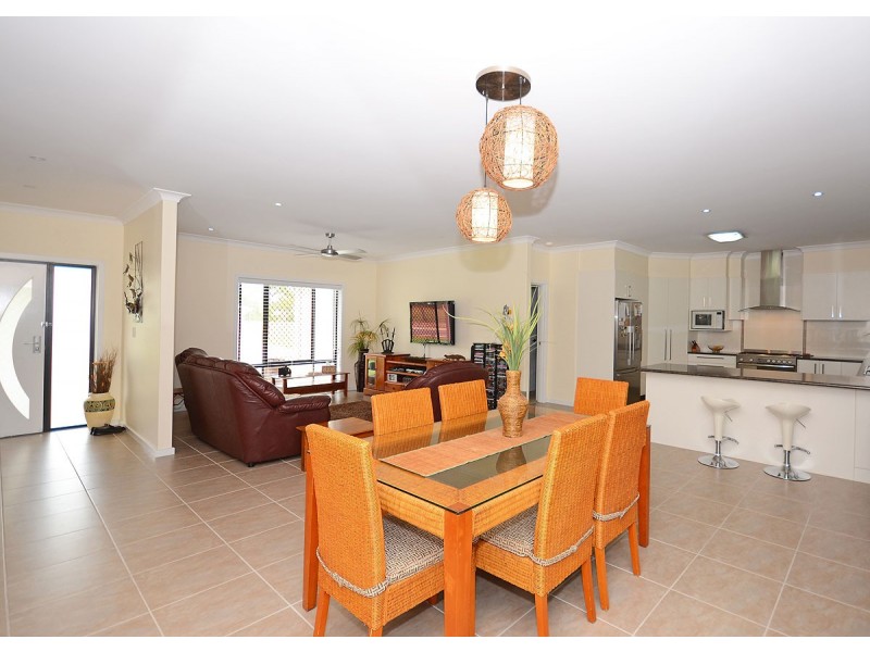 19 Heathland Avenue, Wondunna QLD 4655