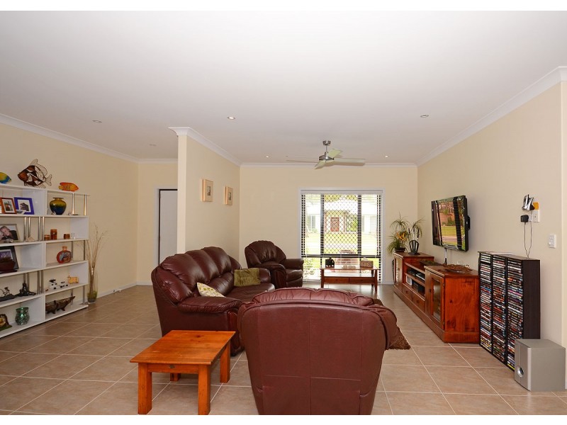 19 Heathland Avenue, Wondunna QLD 4655