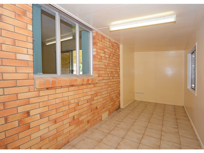 77 Spence Street, Point Vernon QLD 4655
