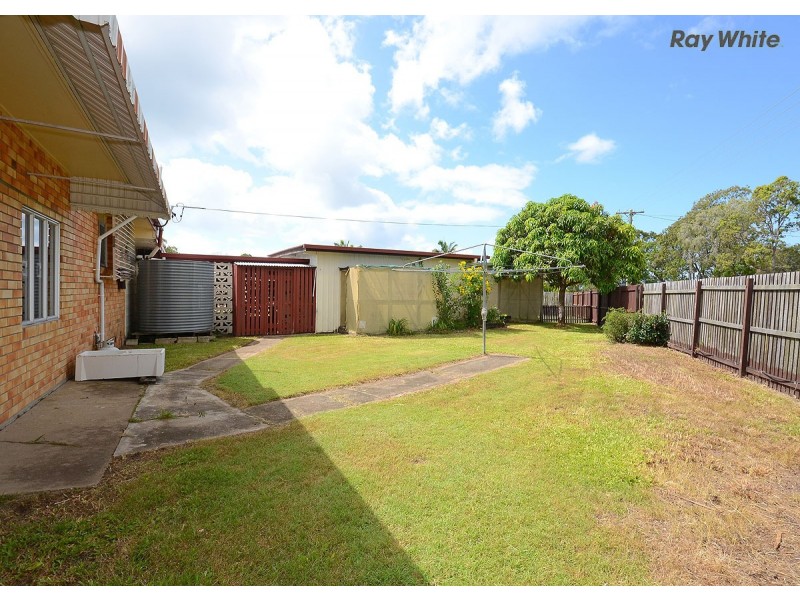 77 Spence Street, Point Vernon QLD 4655