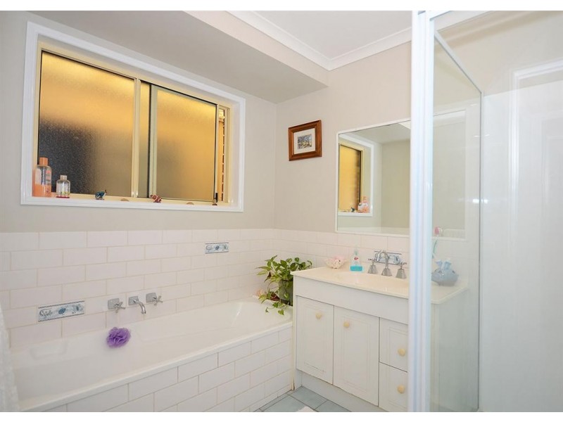 54 Straits Outlook, Craignish QLD 4655