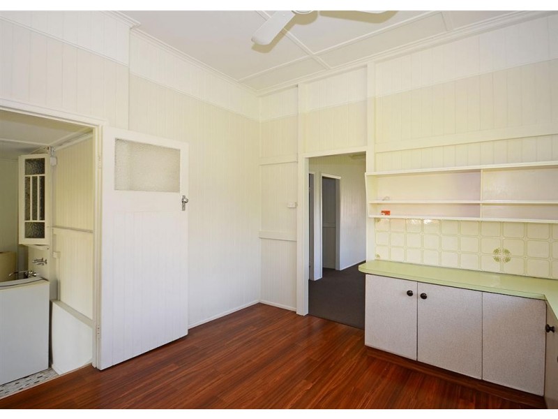 31 Beach Road, Pialba QLD 4655