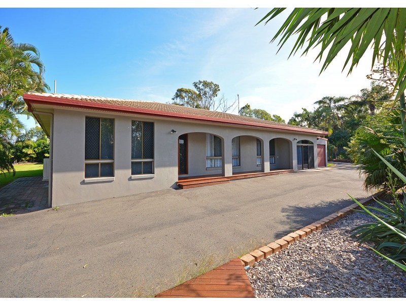 10 Park Street, Urangan QLD 4655