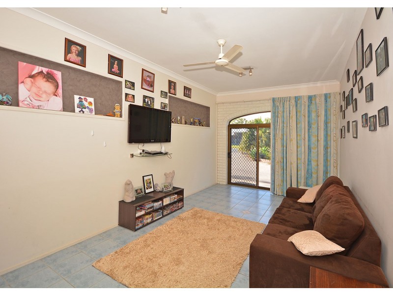 10 Park Street, Urangan QLD 4655