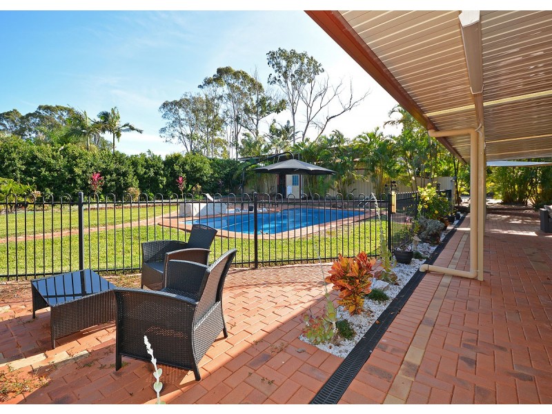 10 Park Street, Urangan QLD 4655