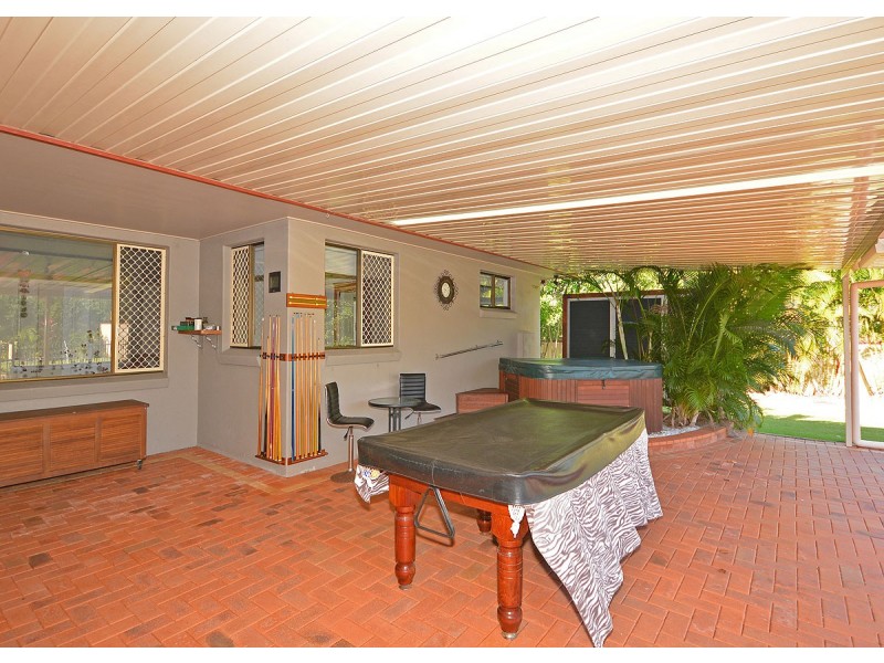 10 Park Street, Urangan QLD 4655