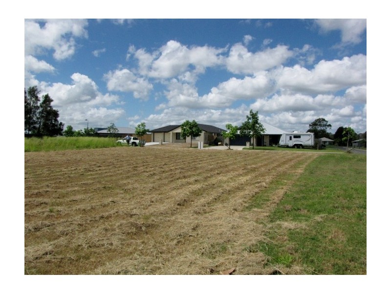 28 Fraser Waters Parade, Toogoom QLD 4655