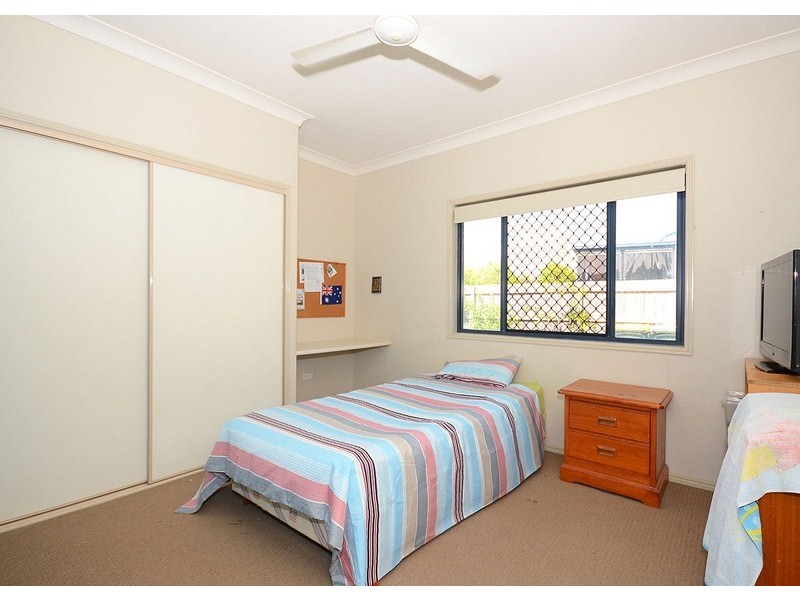 22 Sunline Court, Urangan QLD 4655