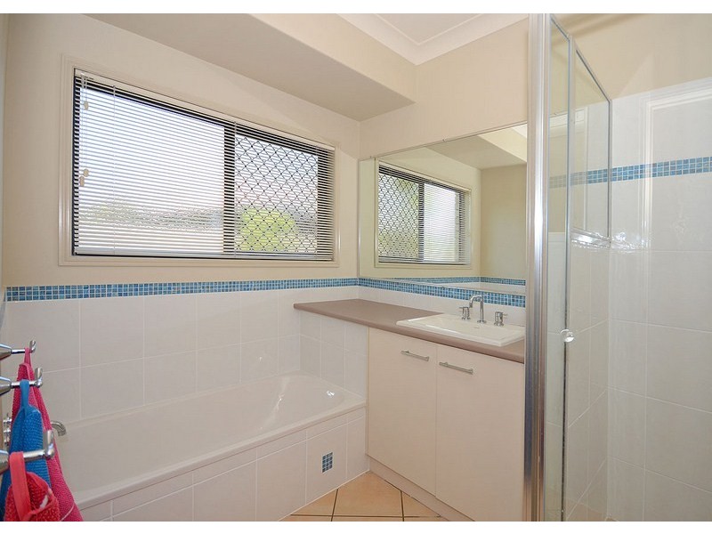 22 Sunline Court, Urangan QLD 4655