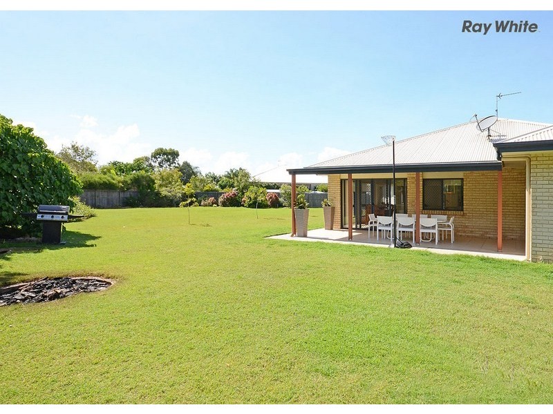 22 Sunline Court, Urangan QLD 4655