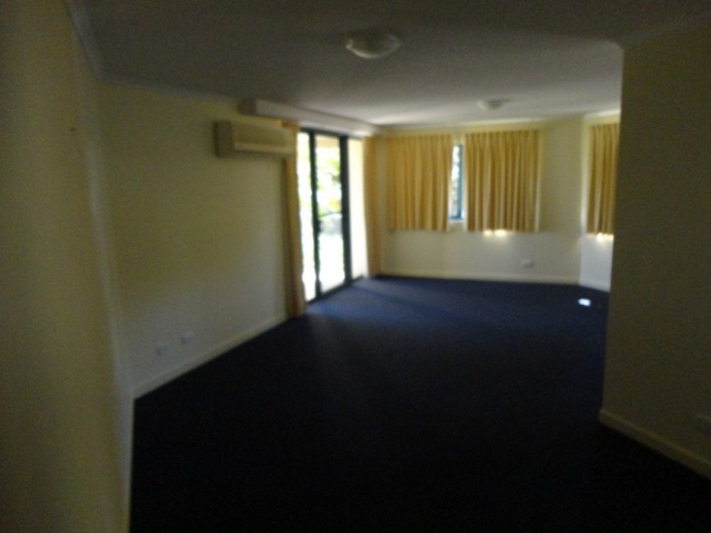 U 128 and 129 Buccaneer Avenue, Urangan QLD 4655