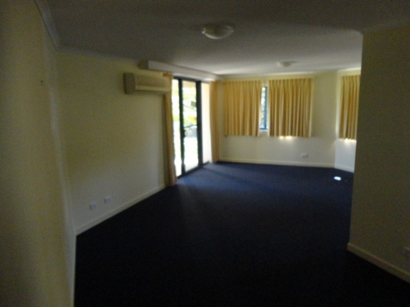 U 128 and 129 Buccaneer Avenue, Urangan QLD 4655