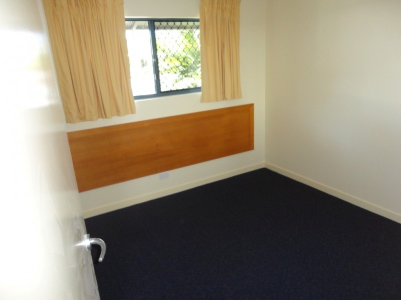 U 128 and 129 Buccaneer Avenue, Urangan QLD 4655