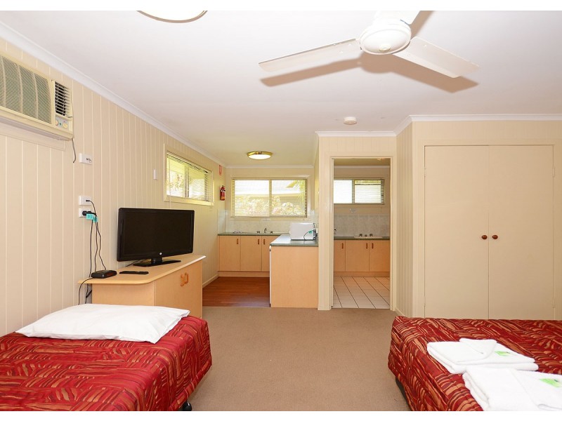 Villa 3/1 Shell Street, Urangan QLD 4655