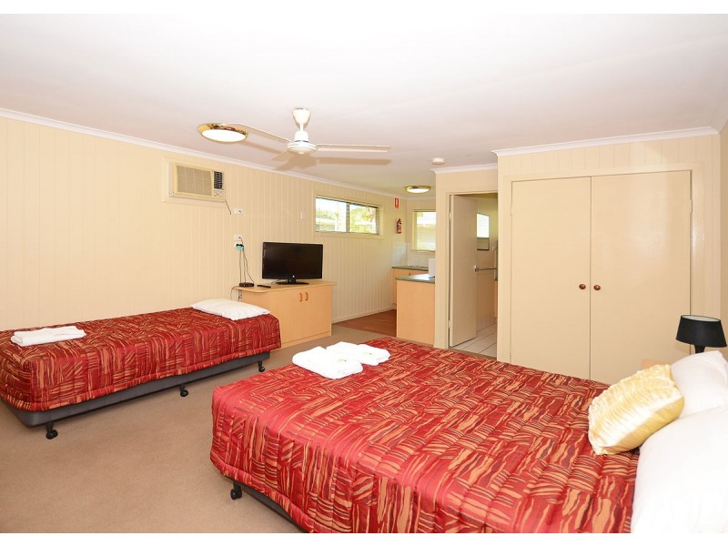 Villa 3/1 Shell Street, Urangan QLD 4655