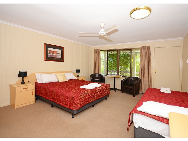 Villa 3/1 Shell Street, Urangan QLD 4655