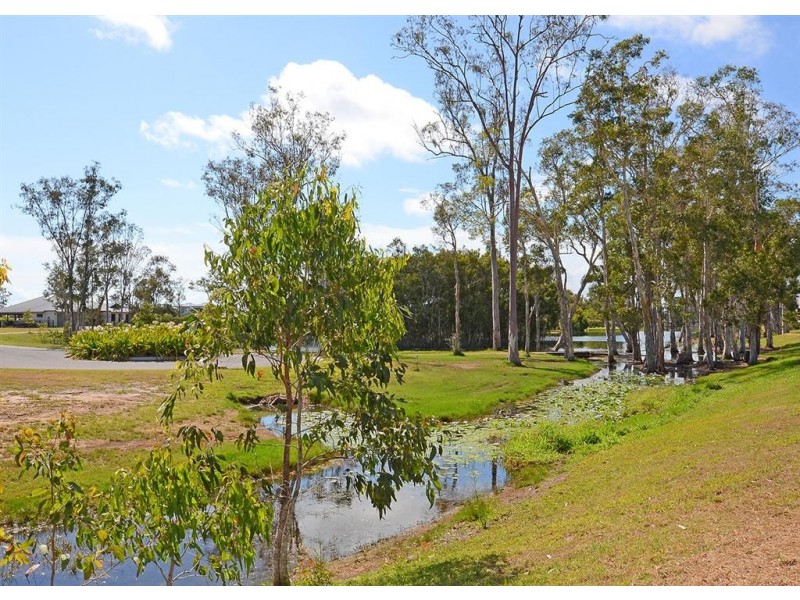 6 Cockle Court, Burrum Heads QLD 4659