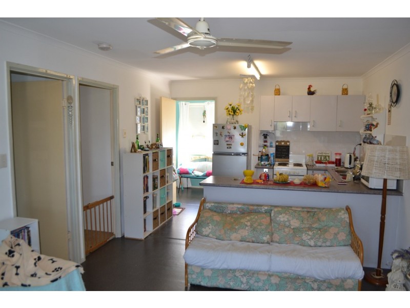 15A and 15B Murphy Street, Point Vernon QLD 4655