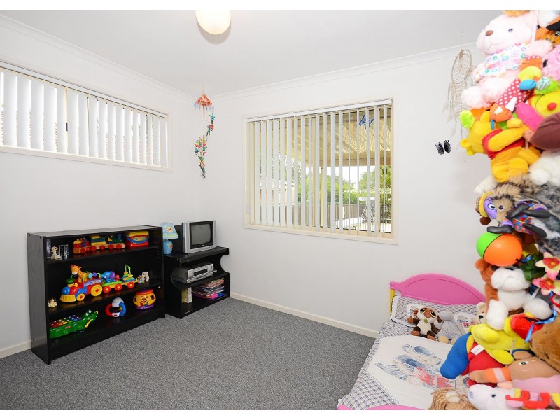 5 Vanda Street, Urangan QLD 4655