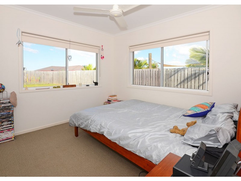 35 Earl St Vincent Circuit, Eli Waters QLD 4655