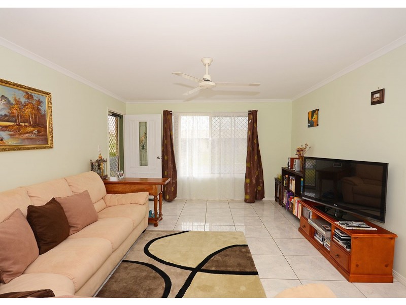 7 Pharlap Court, Point Vernon QLD 4655