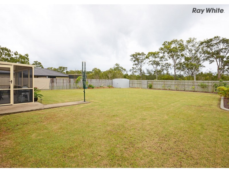7 Pharlap Court, Point Vernon QLD 4655