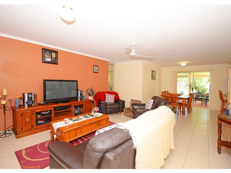 12 Kestrel Court, Eli Waters QLD 4655