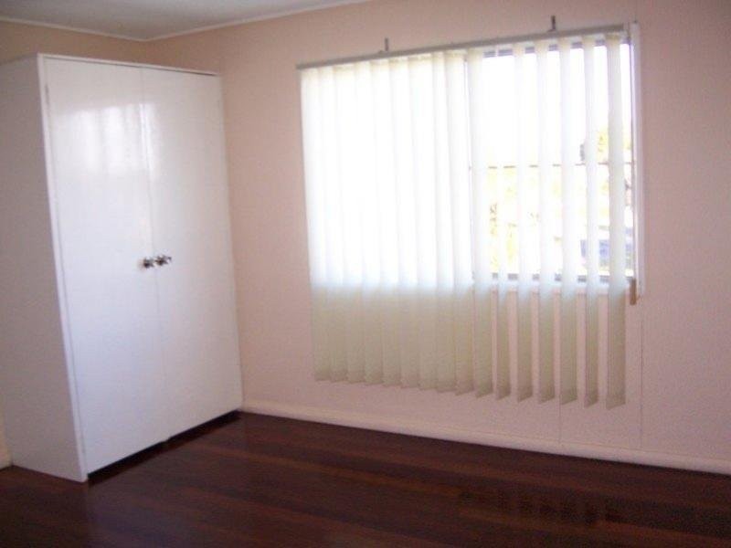 4/7 Robert Street, Torquay QLD 4655