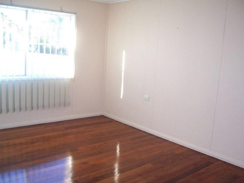 4/7 Robert Street, Torquay QLD 4655