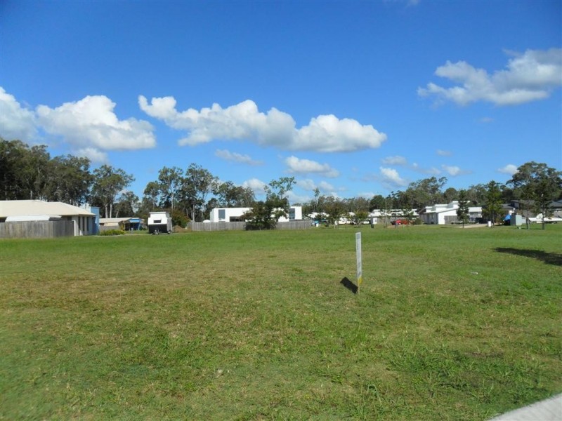 1 Malibu Way, Toogoom QLD 4655
